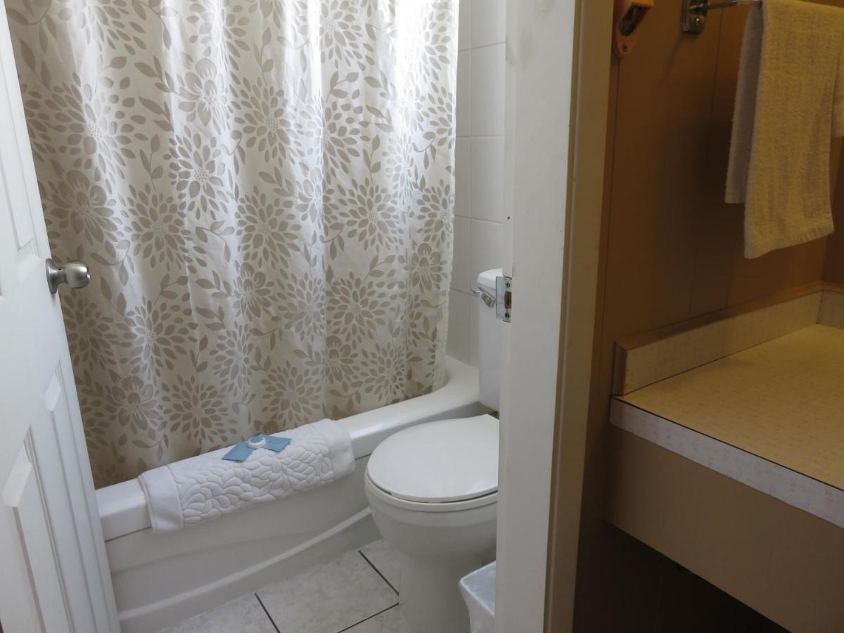 Flamingo Motel Penticton Eksteriør billede