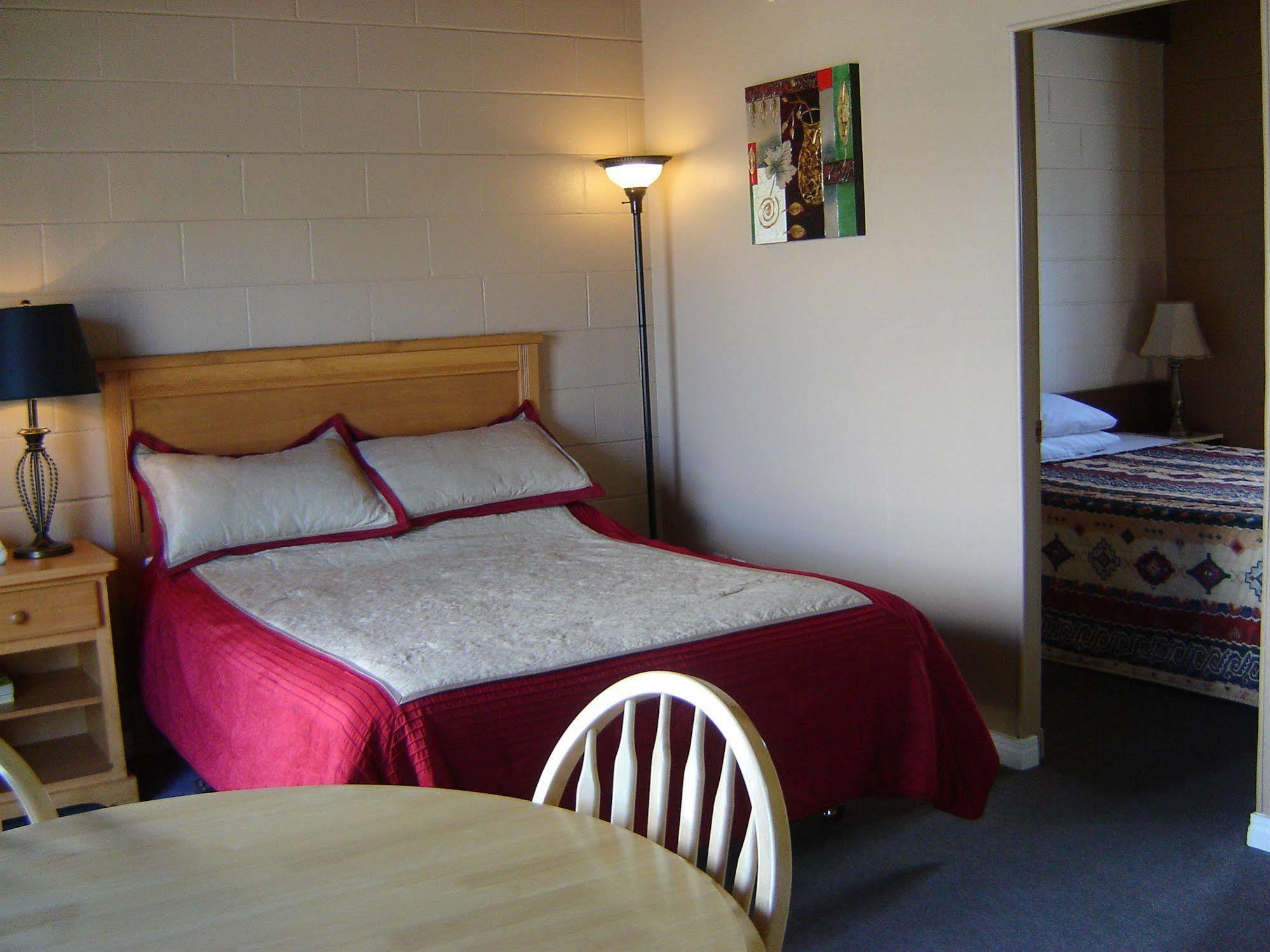 Flamingo Motel Penticton Eksteriør billede