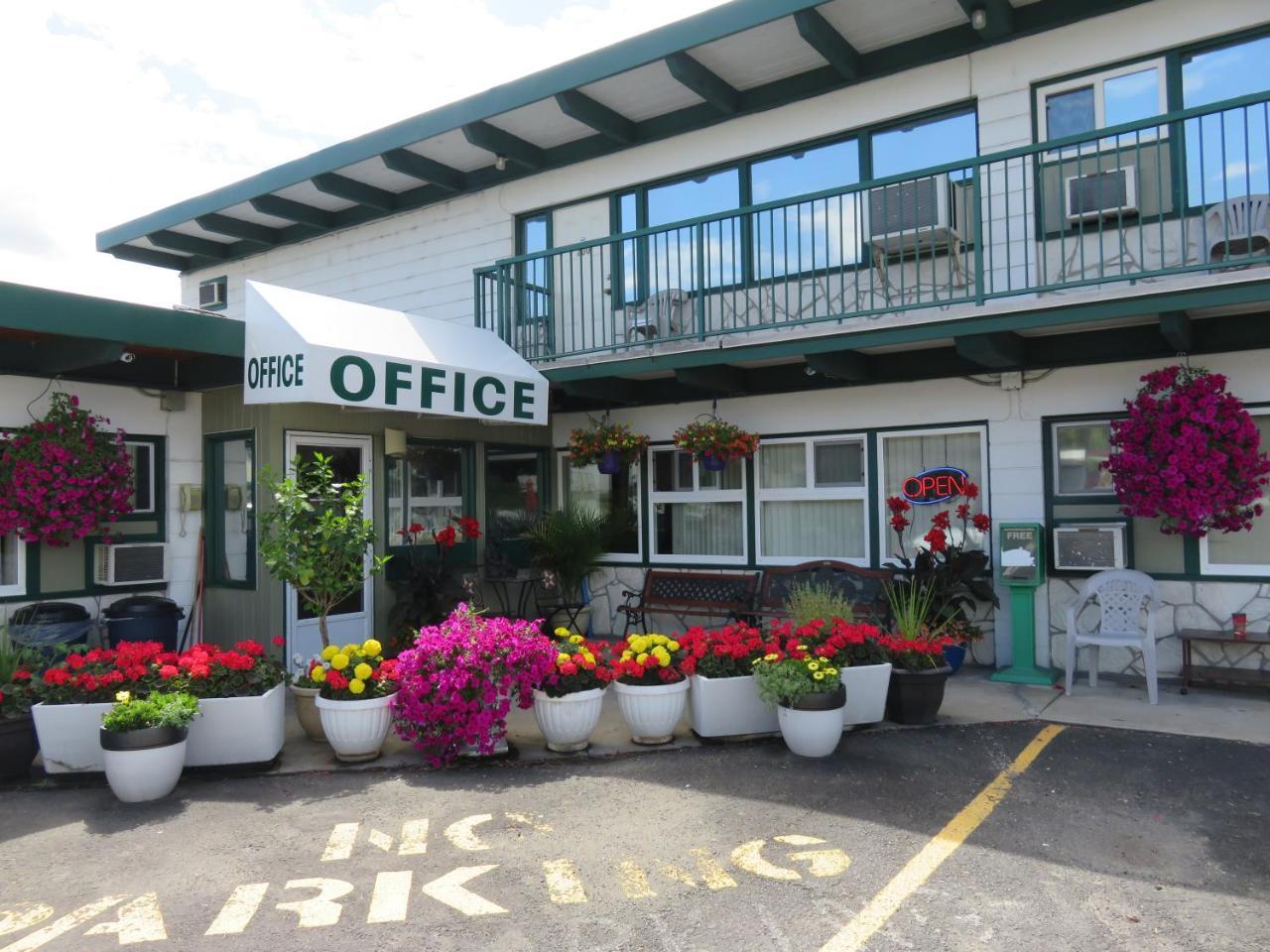 Flamingo Motel Penticton Eksteriør billede